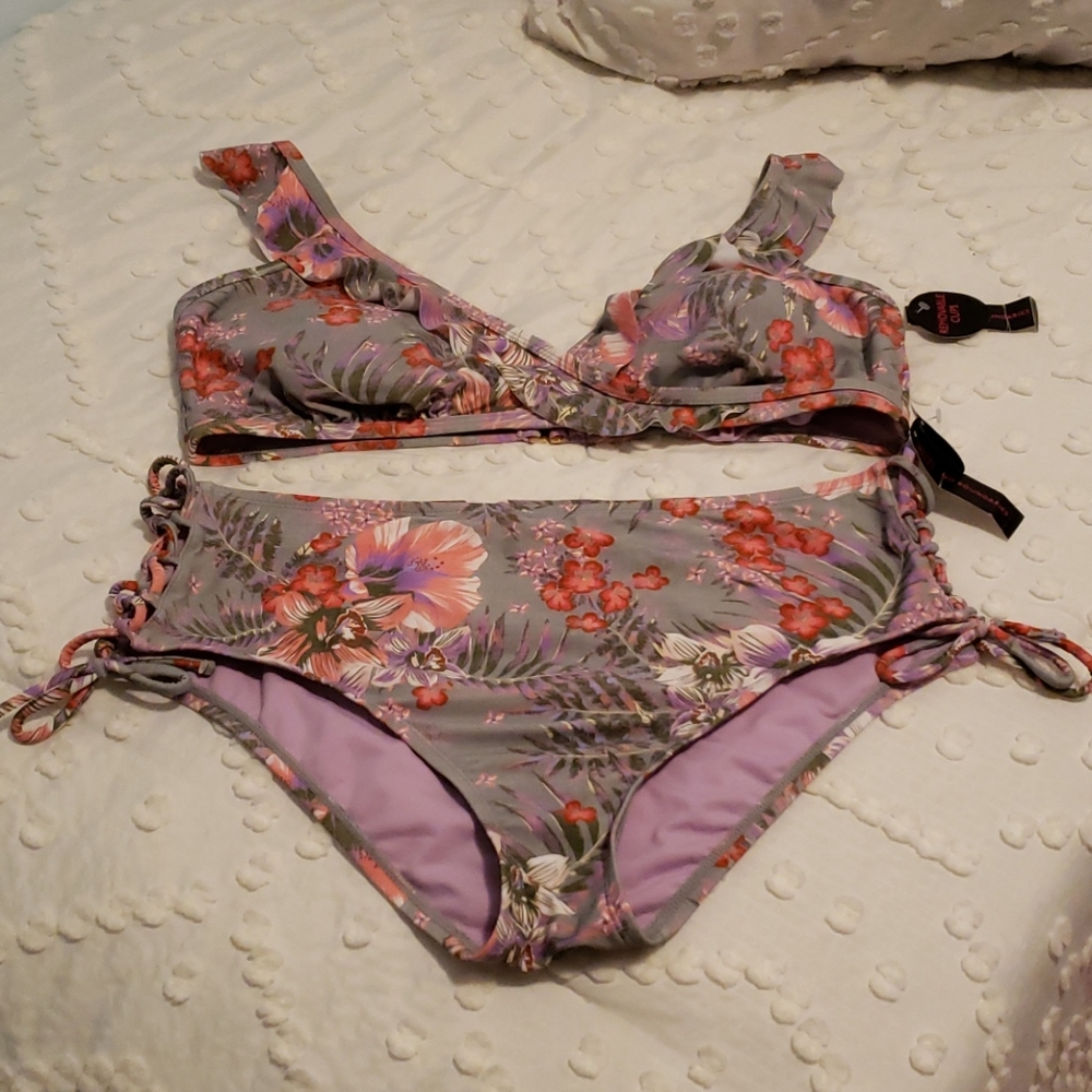 NWT Tropical High Waisted Lattice tie 2pc swimsuit